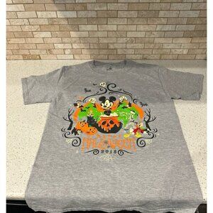 Disney Parks Halloween 2018 Mickey Mouse T-Shirt Limited Edition Size small Gray